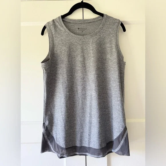 Athleta Gray Sleeveless Top - Picture 1 of 4